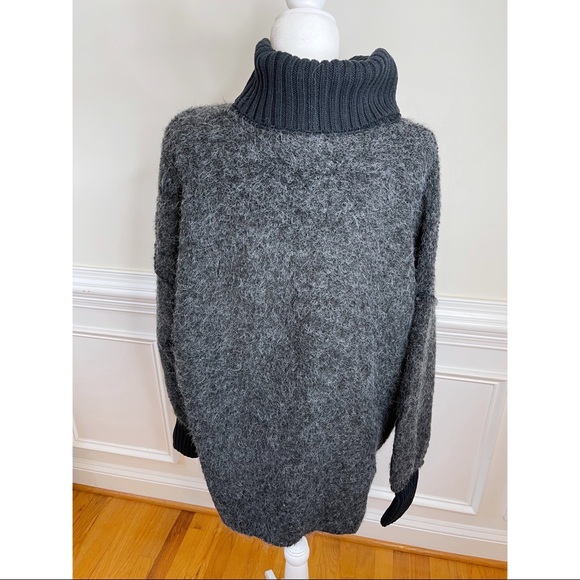 NWT Free People Oversized Fuzzy Turtleneck Tunic - Picture 3 of 6